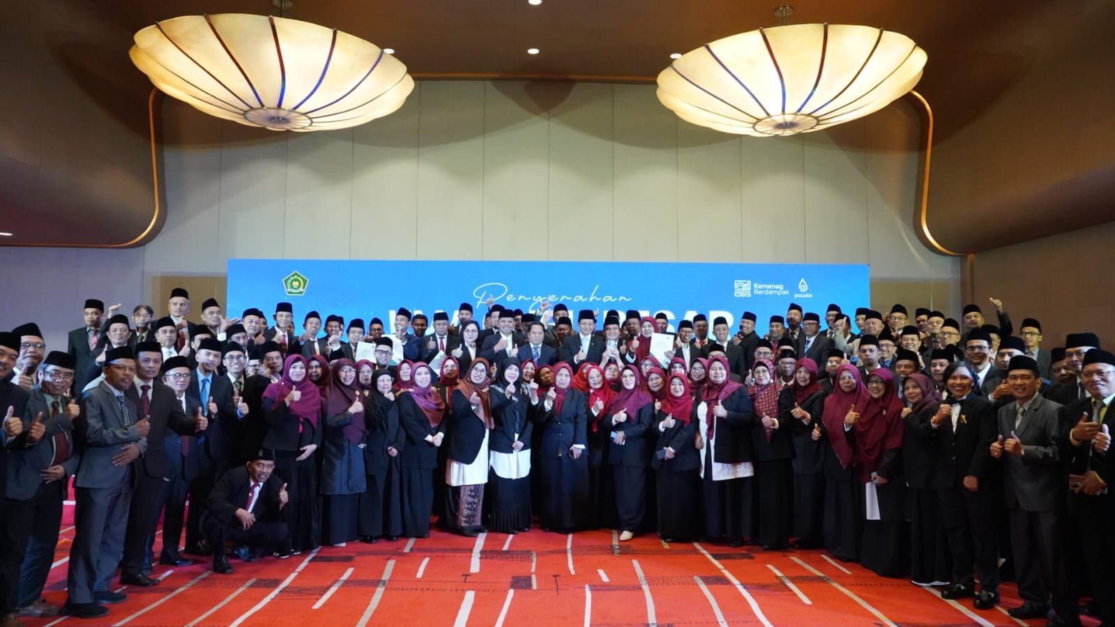 119 Guru Besar Rumpun Agama Terima SK