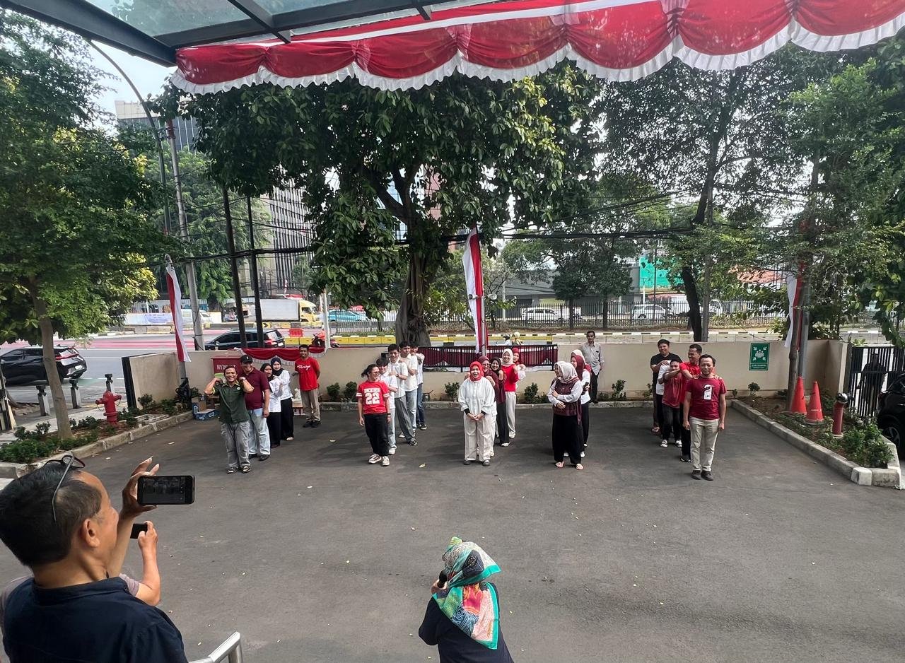 Lomba Agustusan Karyawan PP Dewan Masjid Indonesia